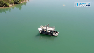 Une équipe du laboratoire MIO analyse l’eau du lac de Saint-Cassien
